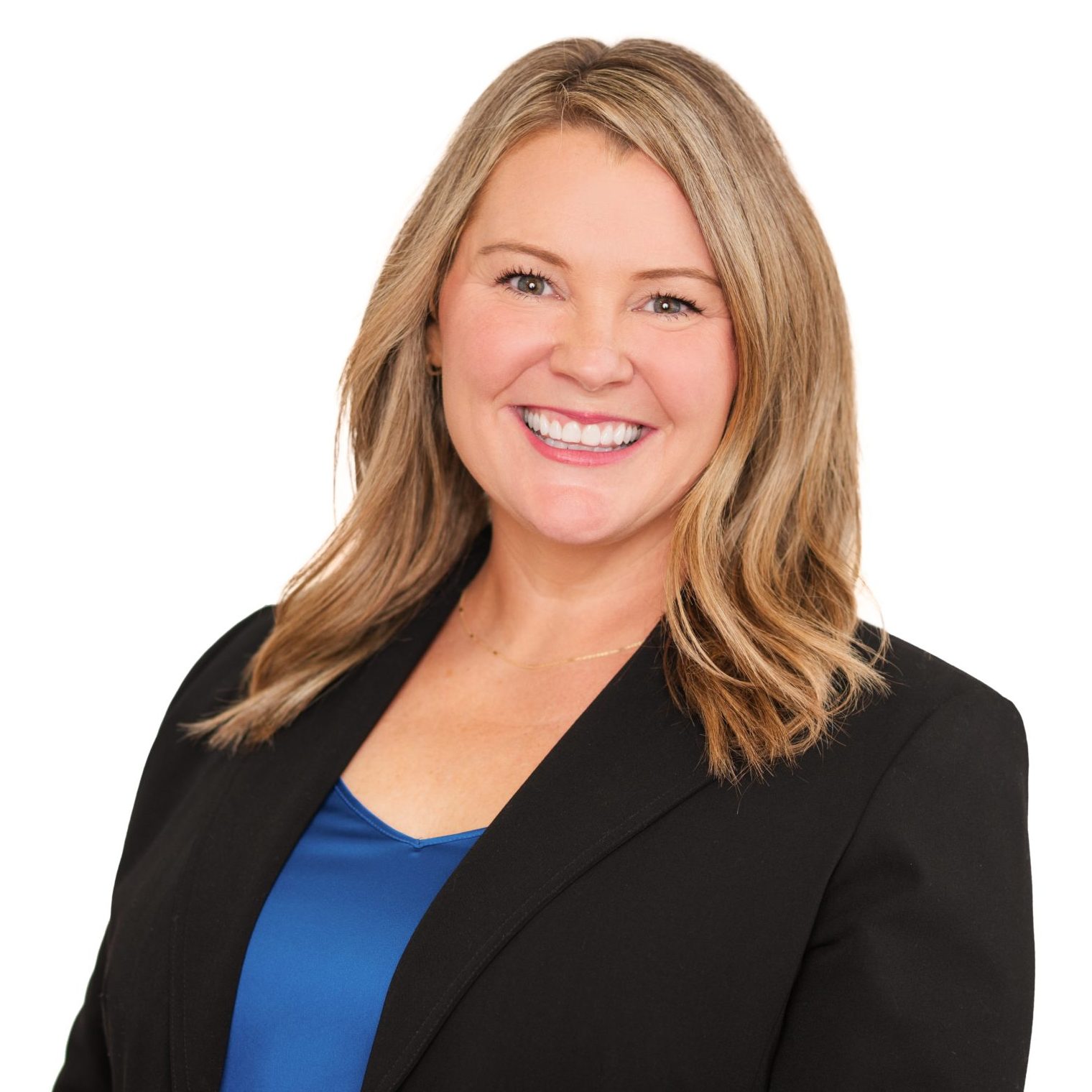 Laura Headshot Full Res_6446